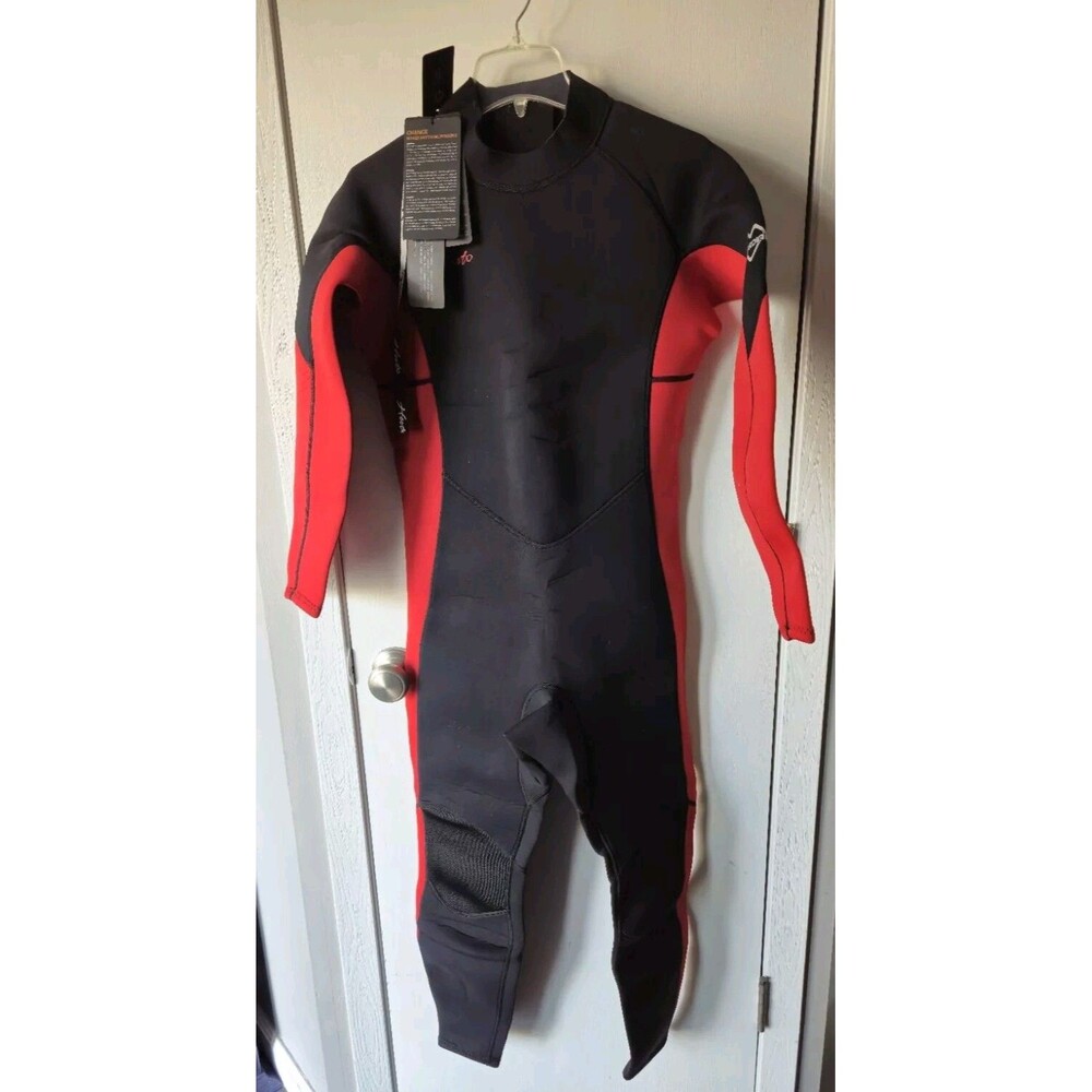 NEW Hevto Men sz S Wetsuit 3/2mm Neoprene Surfing Swimming Diving 1 Full Suit